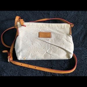 Small Dooney & Bourne crossbody pouchette